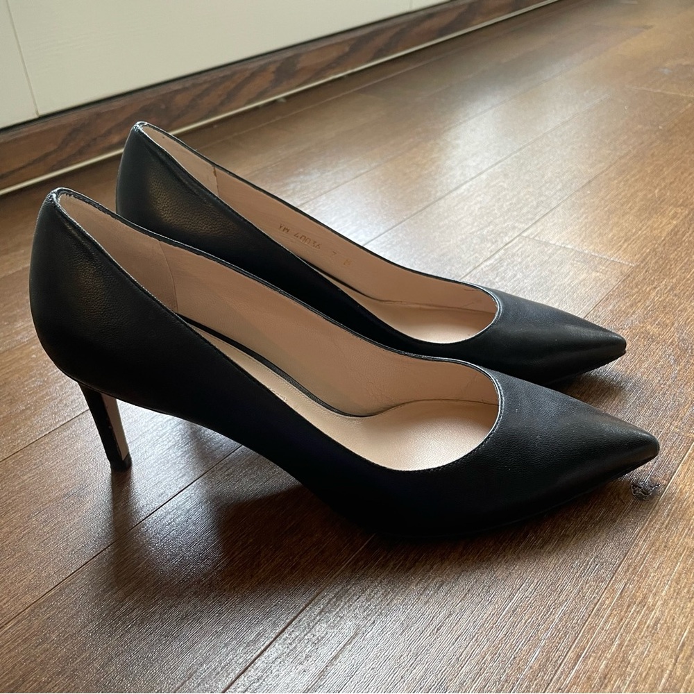 Stuart Weitzman Black Leather Pointed Toe Pumps